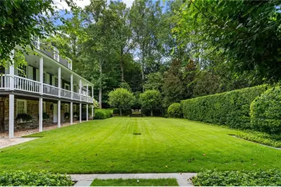 1727 W Paces Ferry Road NW, Atlanta, GA 30327 - Photo 8