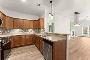 119 Holiday Rd, Buford, GA 30518 - Photo 16