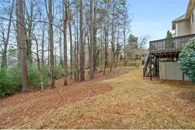 1050 York Trace SW, Marietta, GA 30064 - Photo 28