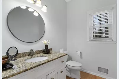 1050 York Trace SW, Marietta, GA 30064 - Photo 14