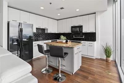 3324 Peachtree Road NE #1312, Atlanta, GA 30326 - Photo 16