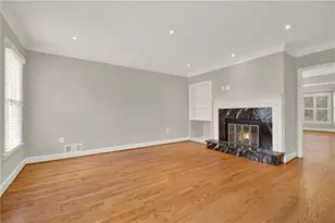 935 Lenox Hill Ct NE, Atlanta, GA 30324 - Photo 4