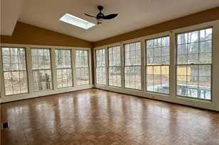 2439 Fair Oaks Dr, Jonesboro, GA 30236 - Photo 8