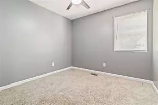 6925 Cainwood Dr, Atlanta, GA 30349 - Photo 10