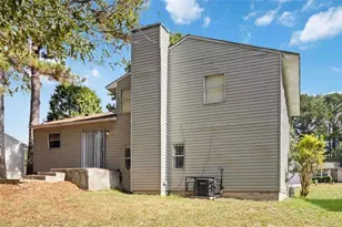 6925 Cainwood Dr, Atlanta, GA 30349 - Photo 14