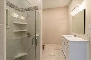 1985 Branch Valley Dr, Roswell, GA 30076 - Photo 24