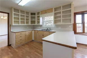 1985 Branch Valley Dr, Roswell, GA 30076 - Photo 8