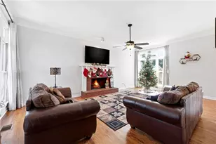 3800 Glen Ian Dr, Loganville, GA 30052 - Photo 4