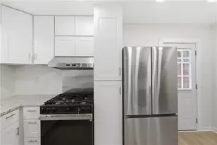 2281 Polar Rock Ave SW, Atlanta, GA 30315 - Photo 6