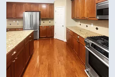 5675 Coopers Glen Court SW, Mableton, GA 30126 - Photo 2