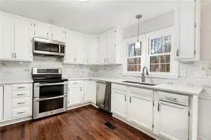 810 Deep Lake Dr NW, Kennesaw, GA 30144 - Photo 12