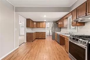 558 Dorsey Cir SW, Lilburn, GA 30047 - Photo 10