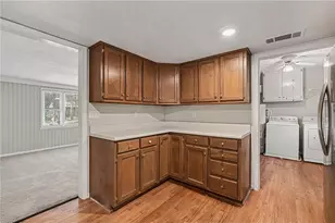 558 Dorsey Cir SW, Lilburn, GA 30047 - Photo 12