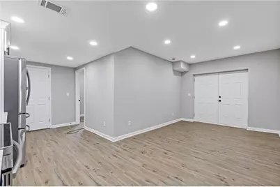 120 Kings Court, Lawrenceville, GA 30044 - Photo 18