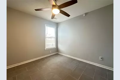 510 Heathgate Drive, Lawrenceville, GA 30044 - Photo 4