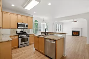 4025 Eyrie Farms Ln, Cumming, GA 30041 - Photo 6