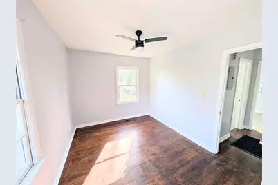 1960 Taylor Avenue, East Point, GA 30344 - Photo 8