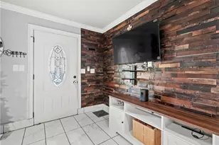 1362 Craig Dr, Sugar Hill, GA 30518 - Photo 6