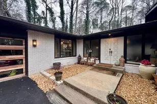 6068 Dee Ct, Stone Mountain, GA 30087 - Photo 2