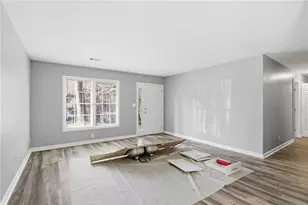 2007 Vicksburg Trail, Woodstock, GA 30189 - Photo 4