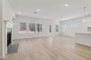 7225 Lyric St, Fairburn, GA 30213 - Photo 12