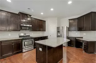 321 Lara Ln, McDonough, GA 30253 - Photo 8