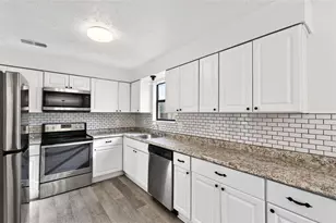 561 Pebble Creek Dr, Norcross, GA 30093 - Photo 12