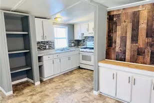 6134 Grant Ford Rd, Gainesville, GA 30506 - Photo 2