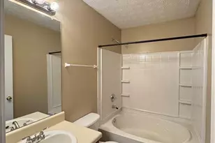 5869 Strathmoor Manor Cir, Lithonia, GA 30058 - Photo 2