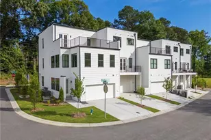 2144 Tidwell Ln, Atlanta, GA 30318 - Photo 2