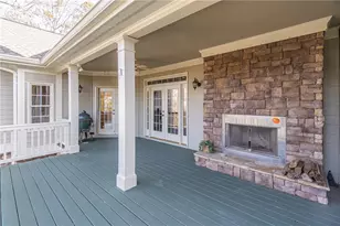 2169 Glenmore Ln, Snellville, GA 30078 - Photo 20