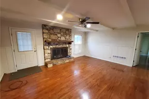 172 Middlesex Ln NW, Marietta, GA 30064 - Photo 4