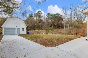 930 Woodbridge Dr NE, Conyers, GA 30012 - Photo 2