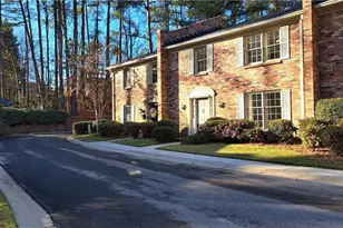 2376 Leafgate Rd, Decatur, GA 30033 - Photo 2