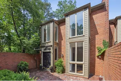 49 Willow Glen, Atlanta, GA 30342 - Photo 4