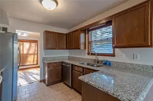 330 Broken Lance Pl, Alpharetta, GA 30022 - Photo 14