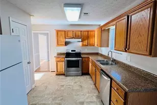 3065 Chandon Ln, Lawrenceville, GA 30044 - Photo 6