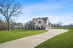 2519 Hog Liver Rd, Carrollton, GA 30117 - Photo 2