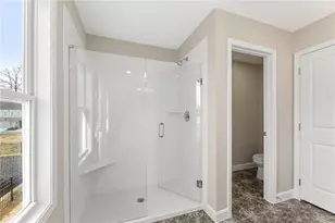 660 Sunstone Ln, Lawrenceville, GA 30043 - Photo 16