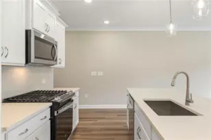 660 Sunstone Ln, Lawrenceville, GA 30043 - Photo 10