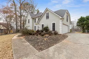 808 Valbrook Ct SW, Lilburn, GA 30047 - Photo 2