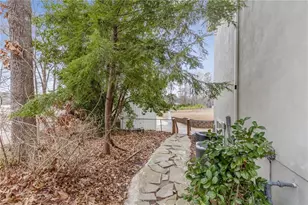 808 Valbrook Ct SW, Lilburn, GA 30047 - Photo 32