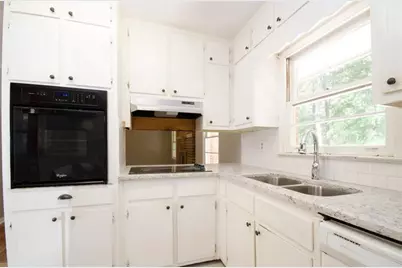 106 Valley Road, Lawrenceville, GA 30044 - Photo 2