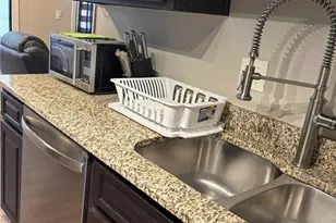 6354 Shannon Pkwy, Union City, GA 30291 - Photo 12