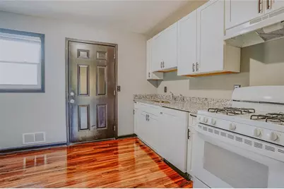 2877 Whispering Hills Drive, Atlanta, GA 30341 - Photo 4