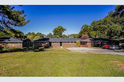 2877 Whispering Hills Drive, Atlanta, GA 30341 - Photo 16