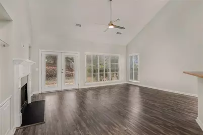 4785 Pomarine Circle, Peachtree Corners, GA 30092 - Photo 8