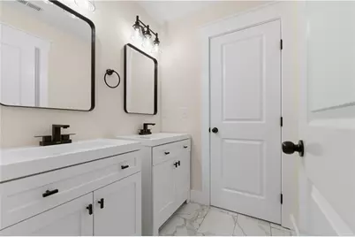 1043 McCalla Street NE, Conyers, GA 30012 - Photo 18