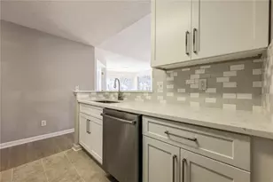 1107 Sandy Ln Dr, Alpharetta, GA 30022 - Photo 14