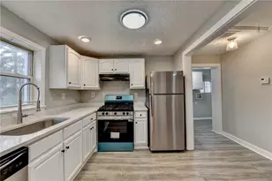 574 Glendale Rd, Scottdale, GA 30079 - Photo 14